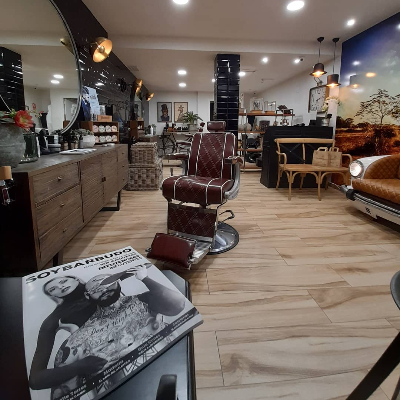 Imagen 1 del centro Peluquería La Arpillera Imagen 1 del centro Peluquería La Arpillera