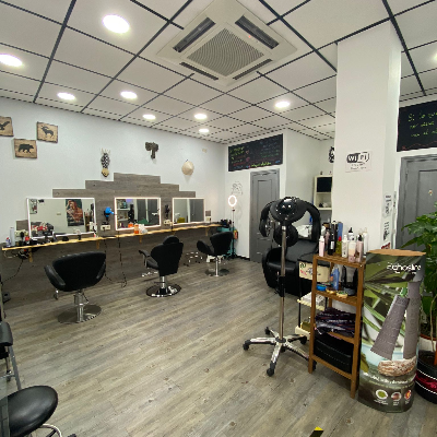 Imagen 3 del centro Peluquería Stylo Libre Imagen 3 del centro Peluquería Stylo Libre