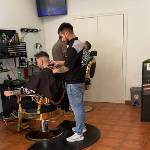 Imagen 2 del centro Yeison Trujillo Barber Imagen 2 del centro Yeison Trujillo Barber